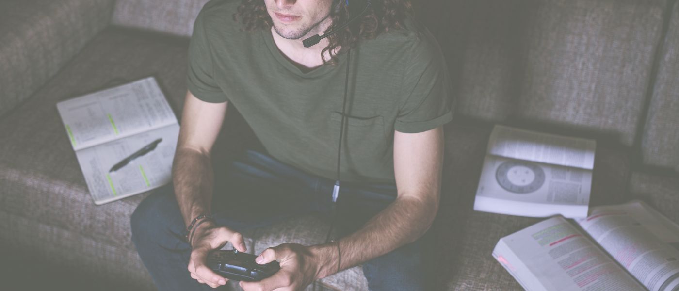 Top 5 Gaming Supplements 2024: Boost Your Energy & Protect Your Brain background image