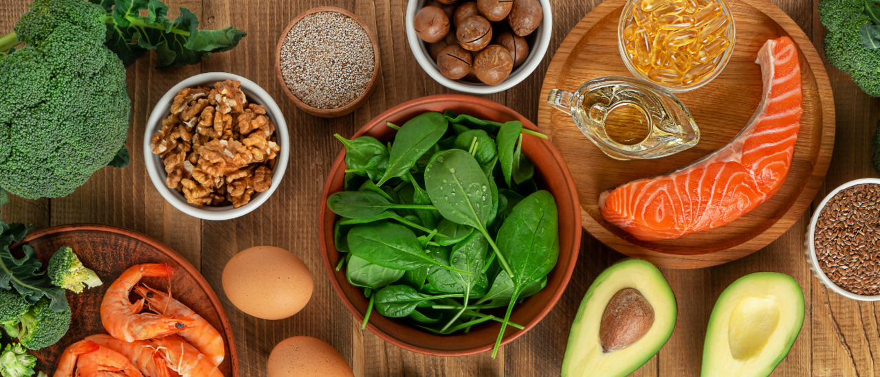 How Much Fish Oil Should I Be Taking? Experts Answer background image