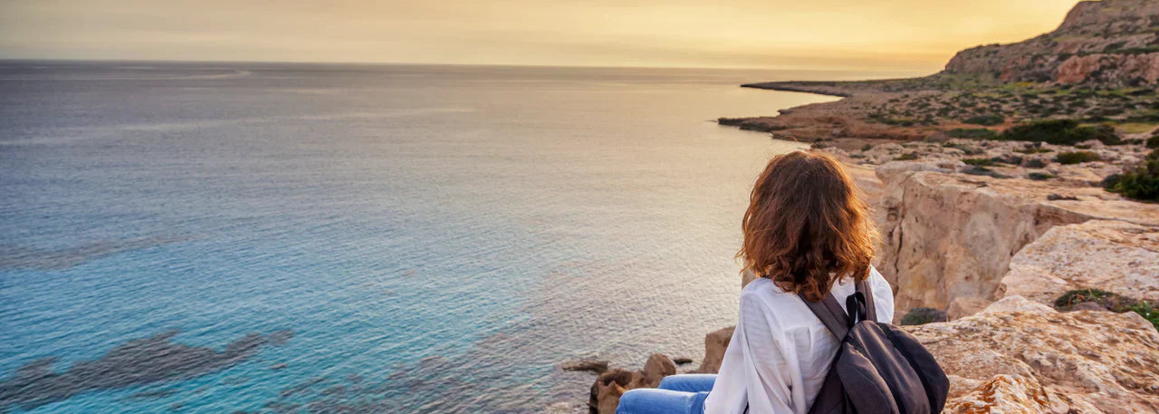 Your Summer Wellness Routine: How to Maintain Your Healthy Habits on the Go background image
